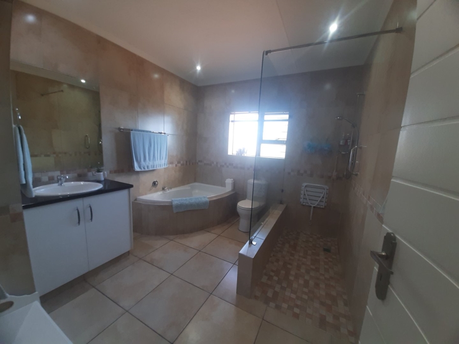 3 Bedroom Property for Sale in Heather Park Western Cape